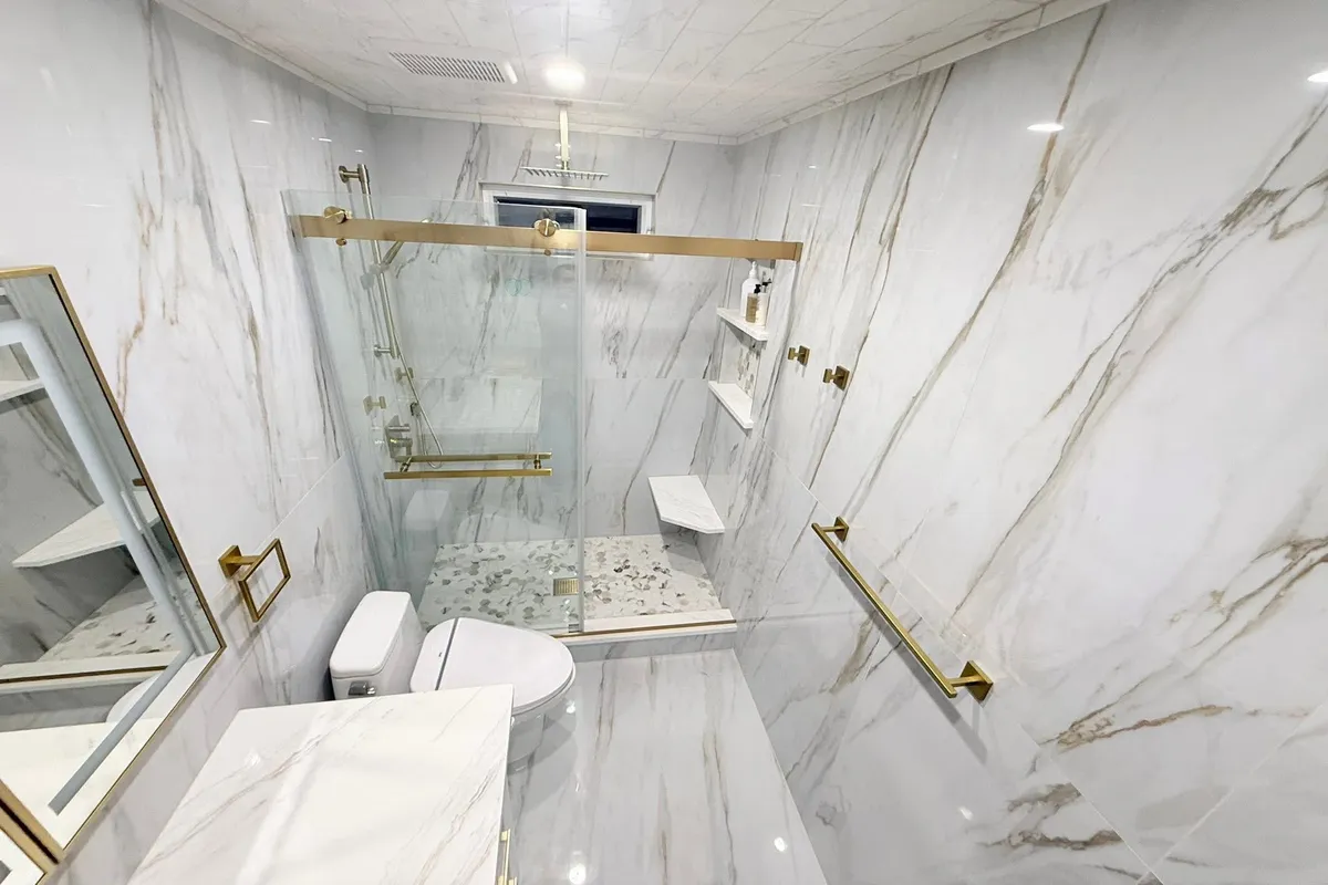 Marble bathroom renovation with a luxurious appearance
